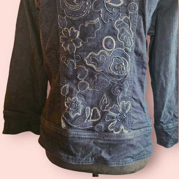 Chico's Platinum Dark Wash Denim Jacket embroidered beaded boho country western - Picture 7 of 9